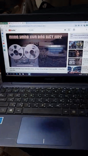 Laptop Asus E200H mini Win 10. Mua bán Laptop tại Quận 12 Tp Hồ Chí Minh được đăng bởi TẠP HÓA BÀ TƯ hình 1