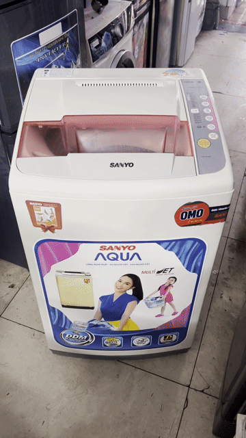 Máy giặt Sanyo 7kg Trắng tiết kiệm điện nước. Mua bán Máy giặt tại Quận 7 Tp Hồ Chí Minh được đăng bởi TH Điện lạnh giá rẻ siêu rẻ HCM hình 1