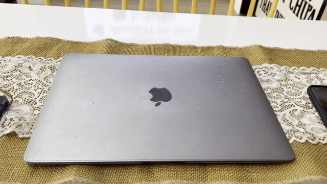 MacBook Air M1 8.256 pin 93 có ship. Mua bán Laptop tại Huyện Hóc Môn Tp Hồ Chí Minh được đăng bởi a Liêm hình 1