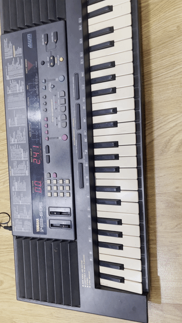 Đàn Organ Yamaha PSS-595 Đen. Mua bán Nhạc cụ tại Quận Đống Đa Hà Nội được đăng bởi Tiệm Tạp Hoá Ký Ức  hình 1