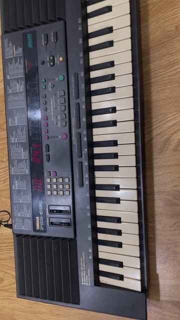 Đàn Organ Yamaha PSS-595 Đen. Mua bán Nhạc cụ tại Quận Đống Đa Hà Nội được đăng bởi Tiệm Tạp Hoá Ký Ức  hình 1