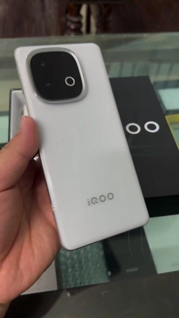 iQOO Z10 Turbo Pro 12GB/256GB Trắng Fullbox. Mua bán Điện thoại tại Thành phố Nam Định Nam Định được đăng bởi Trí Dũng Store hình 1