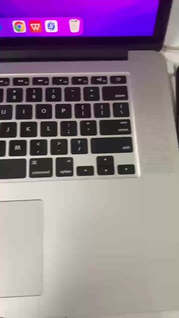 MacBook Pro Retina i7 15 inch 16GB/256GB Bạc. Mua bán Laptop tại Quận Bình Tân Tp Hồ Chí Minh được đăng bởi Quốc Apple hình 1