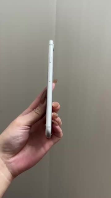  iPhone 7 32GB màu trắng zin đẹp BH 1 đổi 1. Mua bán Điện thoại tại Quận Cầu Giấy Hà Nội được đăng bởi Henry Shop hình 1