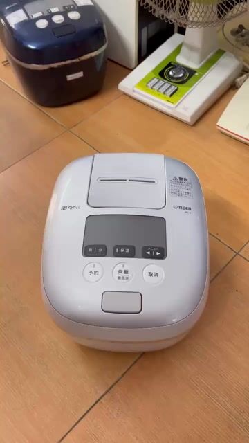 Nồi cơm điện Tiger cao tần áp suất 2 Bi. Mua bán Bếp, lò, đồ điện nhà bếp tại Quận Ngô Quyền Hải Phòng được đăng bởi Em Quyền hình 1