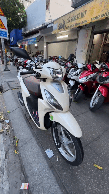 Honda Vision 2024 Cao cấp Trắng. Mua bán Xe máy tại Quận Tân Phú Tp Hồ Chí Minh được đăng bởi Tuanduy hình 1