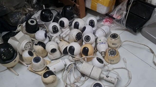 Camera an ninh đã qua sử dụng Trắng Đen Vàng. Mua bán Máy ảnh, Máy quay tại Quận 7 Tp Hồ Chí Minh được đăng bởi Lang Đồ Món hình 1