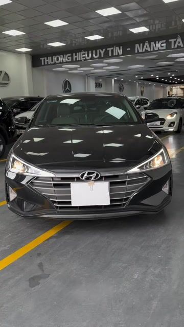 Hyundai Elantra 2022 1.6 AT Đen 36.000km. Mua bán Ô tô tại Thành phố Thủ Đức Tp Hồ Chí Minh được đăng bởi Bá Lộc hình 1
