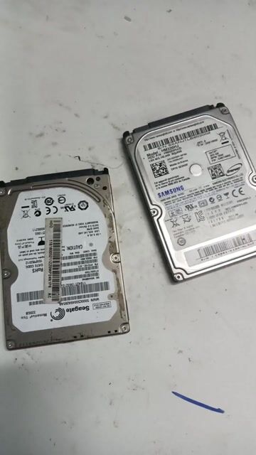 thanh lý 2 Ổ cứng HDD 320gb Laptop,. Mua bán Linh kiện (RAM, Card...) tại Thành phố Thanh Hóa Thanh Hóa được đăng bởi thanh nguyen hình 1