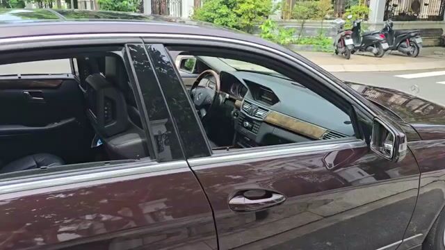 Mercedes Benz E Class 2010 - 63376 km. Mua bán Ô tô tại Quận Tân Bình Tp Hồ Chí Minh được đăng bởi Võ Thị Huyền Trâm hình 1