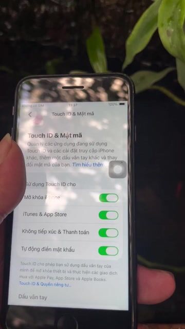 iPhone SE 2020 256gb, máy sạch, full zin, full CN. Mua bán Điện thoại tại Thành phố Thủ Đức Tp Hồ Chí Minh được đăng bởi Nguyen Vu Phi Hai  hình 1