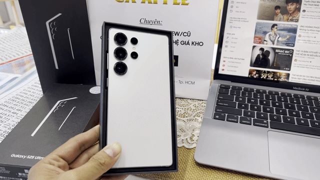 S25 Ultra 5G 256GB Trắng Mới keng có GL. Mua bán Điện thoại tại Huyện Hóc Môn Tp Hồ Chí Minh được đăng bởi Tuấn hình 1