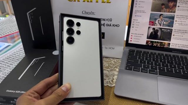 S25 Ultra 5G 256GB Trắng Mới keng có GL. Mua bán Điện thoại tại Huyện Hóc Môn Tp Hồ Chí Minh được đăng bởi Tuấn hình 1