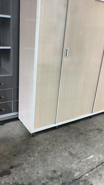 Tủ quần áo Nhựa Đài Loan Cửa lùa 1m8x1m65x45cm cũ. Mua bán Tủ, kệ gia đình tại Quận Tân Phú Tp Hồ Chí Minh được đăng bởi luong thi toan hình 1