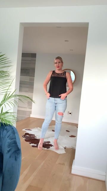 Lost April Detailed Top