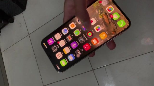 Apple iPhone 12 Pro Max Vàng gold. Mua bán Điện thoại tại Thành phố Vĩnh Yên Vĩnh Phúc được đăng bởi nguyễn hạnh công hình 1