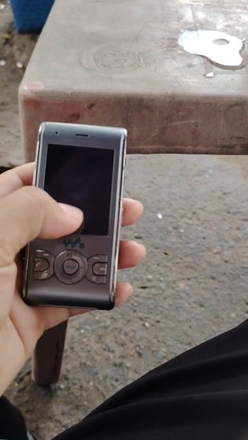 Sony Ericsson W595  Xám. Mua bán Điện thoại tại Thành phố Vĩnh Long Vĩnh Long được đăng bởi luu tri duc duc hình 1