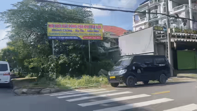 Mua bán Đất Quận Bình Tân Tp Hồ Chí Minh diện tích 240 m² giá 39,999 tỷ