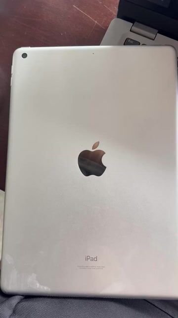 Apple iPad Gen 9 Đã qua sử dụng. Mua bán Máy tính bảng tại Quận Bình Thạnh Tp Hồ Chí Minh được đăng bởi Nhat Vy Phan hình 1