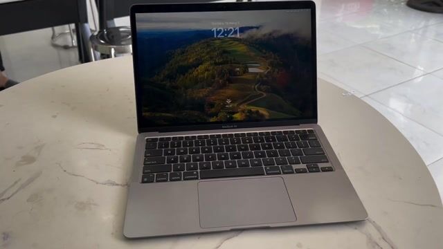 Apple MacBook Air M1 13.3 inch 8GB/256GB. Mua bán Laptop tại Thành phố Bảo Lộc Lâm Đồng được đăng bởi Cửa hàng Viễn Tín hình 1