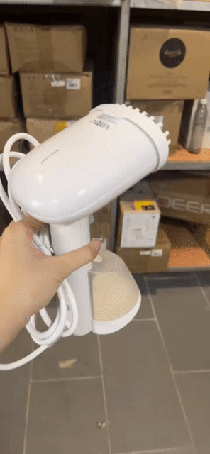 [MỚI 99.99%] BÀN ỦI CẦM TAY HƠI NƯỚC AQUA còn BH. Mua bán Nội thất, đồ gia dụng khác tại Quận Cẩm Lệ Đà Nẵng được đăng bởi Lượm Tech hình 1