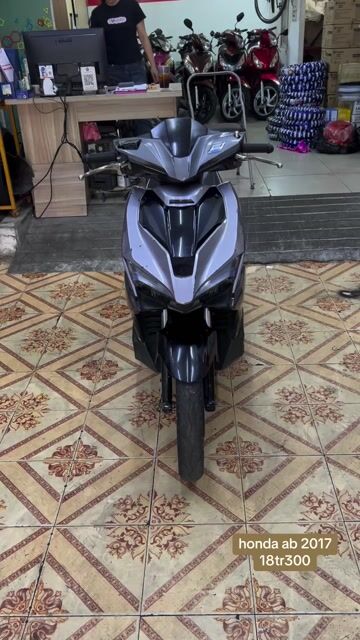 honda ab 2017 , giấy tờ cavet đầy đủ họp lệ. Mua bán Xe máy tại Quận Tân Phú Tp Hồ Chí Minh được đăng bởi Tuấn Đạt hình 1