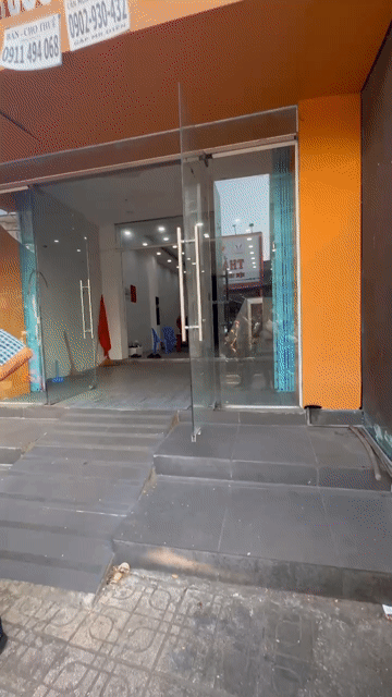 Cho thuê Văn phòng, Mặt bằng kinh doanh Quận 7 Tp Hồ Chí Minh diện tích 100 m² giá 37 triệu/tháng