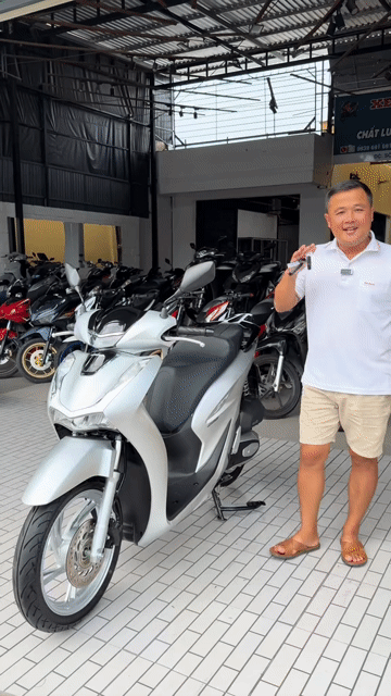 Anh chị muốn mua SH 160 mới thì hãy xem em này nha. Mua bán Xe máy tại Quận Ô Môn Cần Thơ được đăng bởi Trần Tùng hình 1