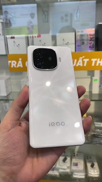 Vivo iQOO Z9 Turbo Snap 8s Gen 3 Pin 6400 Màn 144. Mua bán Điện thoại tại Quận Nam Từ Liêm Hà Nội được đăng bởi MPhones Mỹ Đình hình 1
