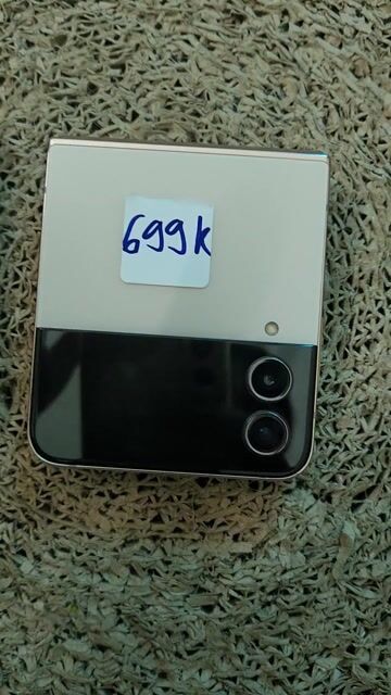 Samsung Z Flip 4 Vàng kem Màn trong ngoài đẹp. Mua bán Điện thoại tại Huyện Bình Chánh Tp Hồ Chí Minh được đăng bởi Thảo Samsung hình 1