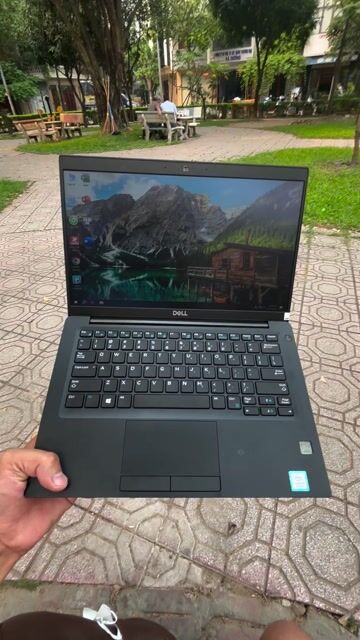 ✅ Dell Latitude 7390 i5 - Nhỏ gọn, Mạnh mẽ ✅. Mua bán Laptop tại Huyện Thường Tín Hà Nội được đăng bởi Hieuz Computer hình 1