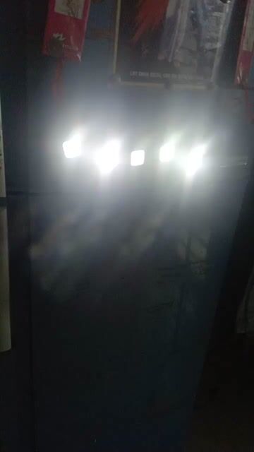 Đèn pin sạc mini móc khoá nam châm có đế 3 chế độ. Mua bán Đèn tại Quận Tân Phú Tp Hồ Chí Minh được đăng bởi Dương Minh Long hình 1