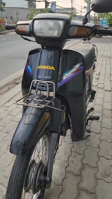 Honda Dream lùn Nhật bstp cavet đủ,máy êm😎. Mua bán Xe máy tại Quận 12 Tp Hồ Chí Minh được đăng bởi Giang hình 1