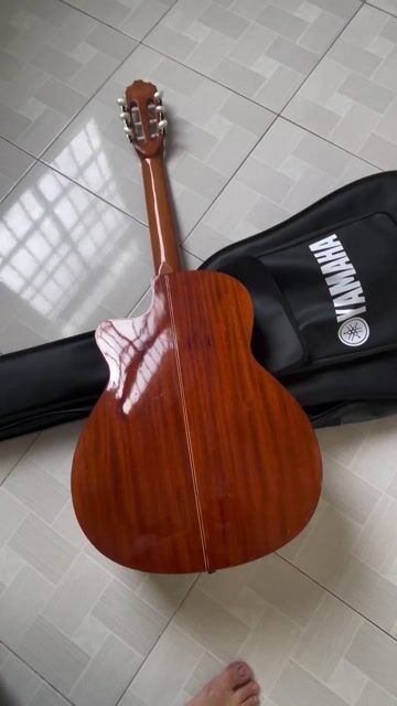 Đàn guitar Yamaha Classic. Mua bán Nhạc cụ tại Thành phố Sa Đéc Đồng Tháp được đăng bởi Gia Dụng Xanh hình 1