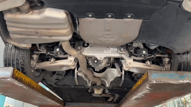 VinFast Lux A Base 2021 Cam đỏ 55.000km. Mua bán Ô tô tại Quận Tân Bình Tp Hồ Chí Minh được đăng bởi Xuân Diệu hình 1