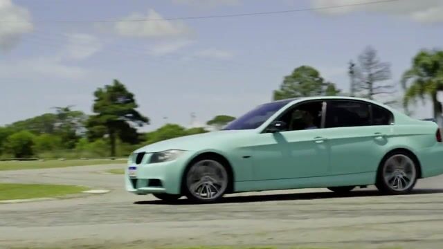 Drift de BMW. O carro quebrou!