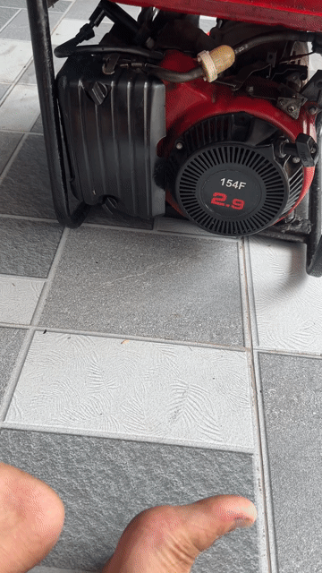 Máy phát điện gia đình Đỏ. Mua bán Đồ chuyên dụng, Giống nuôi trồng tại Huyện Tam Bình Vĩnh Long được đăng bởi Nguyễn Trường Giang hình 1