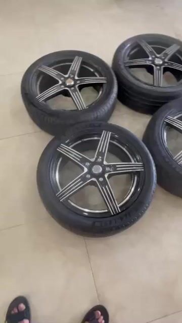 Mâm đúc lốp Michelin 18 inch. Mua bán Phụ tùng xe tại Huyện Củ Chi Tp Hồ Chí Minh được đăng bởi Vạn Thành Detailing hình 1