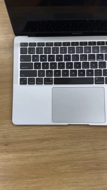 Apple MacBook Air M1 13.3 inch 8GB/256GB Bạc. Mua bán Laptop tại Quận Hoàng Mai Hà Nội được đăng bởi Hoàng Bách Techlife hình 1
