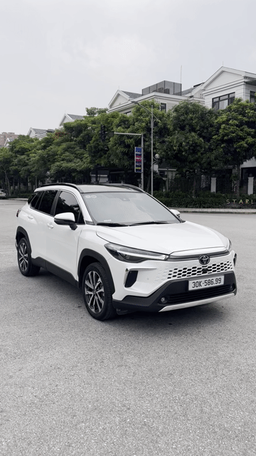 Toyota Corolls Cross 2024 1.8V Trắng 20000Km Zin. Mua bán Ô tô tại Quận Cầu Giấy Hà Nội được đăng bởi Vũ Kiên hình 1