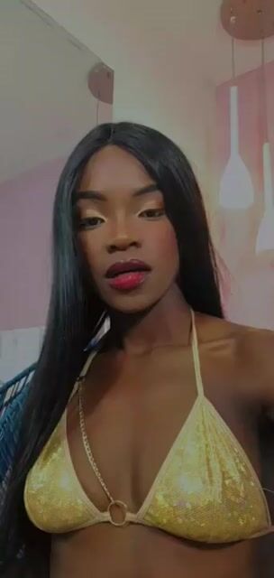 Model - Valeria Hilson fetish