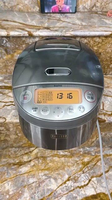 SANYO NỒI CƠM IH-CAO TẦN/ÁP SUẤT BI,JAPAN,100VOLT. Mua bán Bếp, lò, đồ điện nhà bếp tại Quận Hai Bà Trưng Hà Nội được đăng bởi QUỐC TUẤN JAPAN hình 1