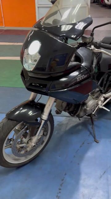 Bán xe Ducati 1000 DS.. Mua bán Xe máy tại Quận 3 Tp Hồ Chí Minh được đăng bởi  Võ Thanh Hoàng hình 1