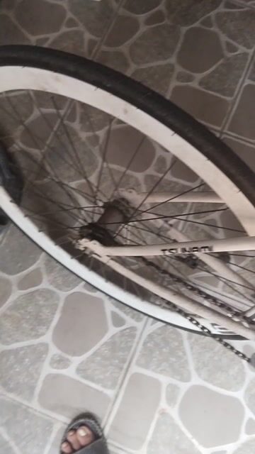 Không dùng nữa nên bán. Mua bán Xe đạp tại Huyện Bình Chánh Tp Hồ Chí Minh được đăng bởi Nhựt Lê hình 1