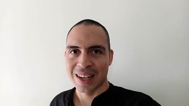 Model - Lucho Ochoa sexy