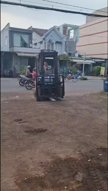 Xe nâng Toyota 25 Đỏ. Mua bán Phương tiện khác tại Huyện Củ Chi Tp Hồ Chí Minh được đăng bởi nguyễn Tuấn hình 1