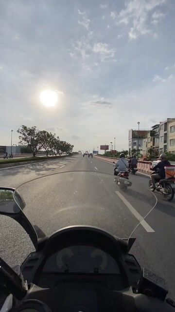 SYM GTS200 form ADV 171cc bi cầu.. Mua bán Xe máy tại Thành phố Thủ Đức Tp Hồ Chí Minh được đăng bởi Nguyen Luan hình 1