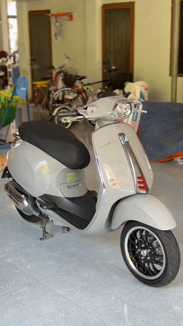 Piaggio Vespa 2024 Xám 8100 km. Mua bán Xe máy tại Huyện Long Thành Đồng Nai được đăng bởi trandat hình 1
