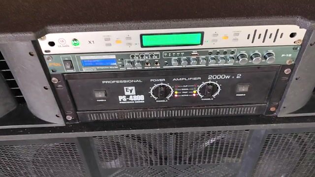 Nghỉ chơi thanh lý loa kéo điện 40 bao lực. Mua bán Tivi, Âm thanh tại Thị xã Duyên Hải Trà Vinh được đăng bởi Ngô Khang hình 1