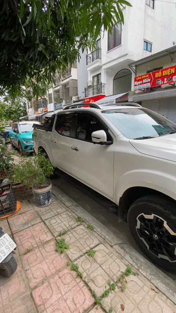 Nissan Navara VL 2024 Trắng 5 chỗ. Mua bán Ô tô tại Quận Long Biên Hà Nội được đăng bởi Xe điện Huân Linh hình 1